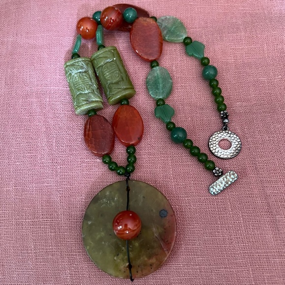 Multi stone necklace NWOT - Picture 2 of 5